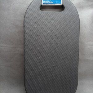 Gray Foam Gardening Kneeling Pad Room Essentials NWT Comfort Protection Outdoor